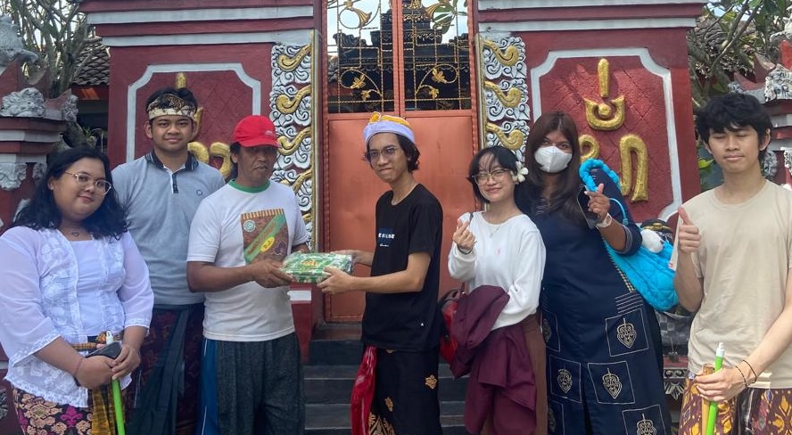 Pura Pucang Sari Activities